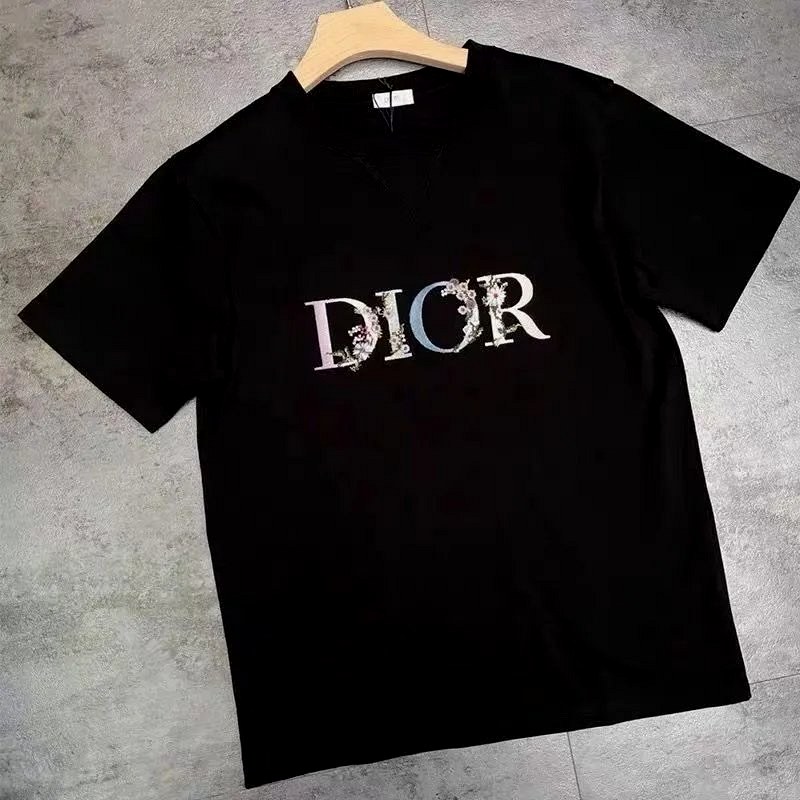 Dior Black Distressed-Logo Tee Review: Print Texture, Rib Recovery, and the One Measurement to Ask For